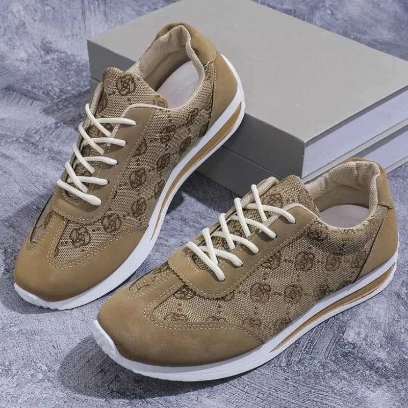 Retro Sneakers in Classic Style for Men & Women