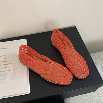 Elegant black ballet flats for women by VelmoraMart, featuring a comfortable fit and classic design for daily wear.