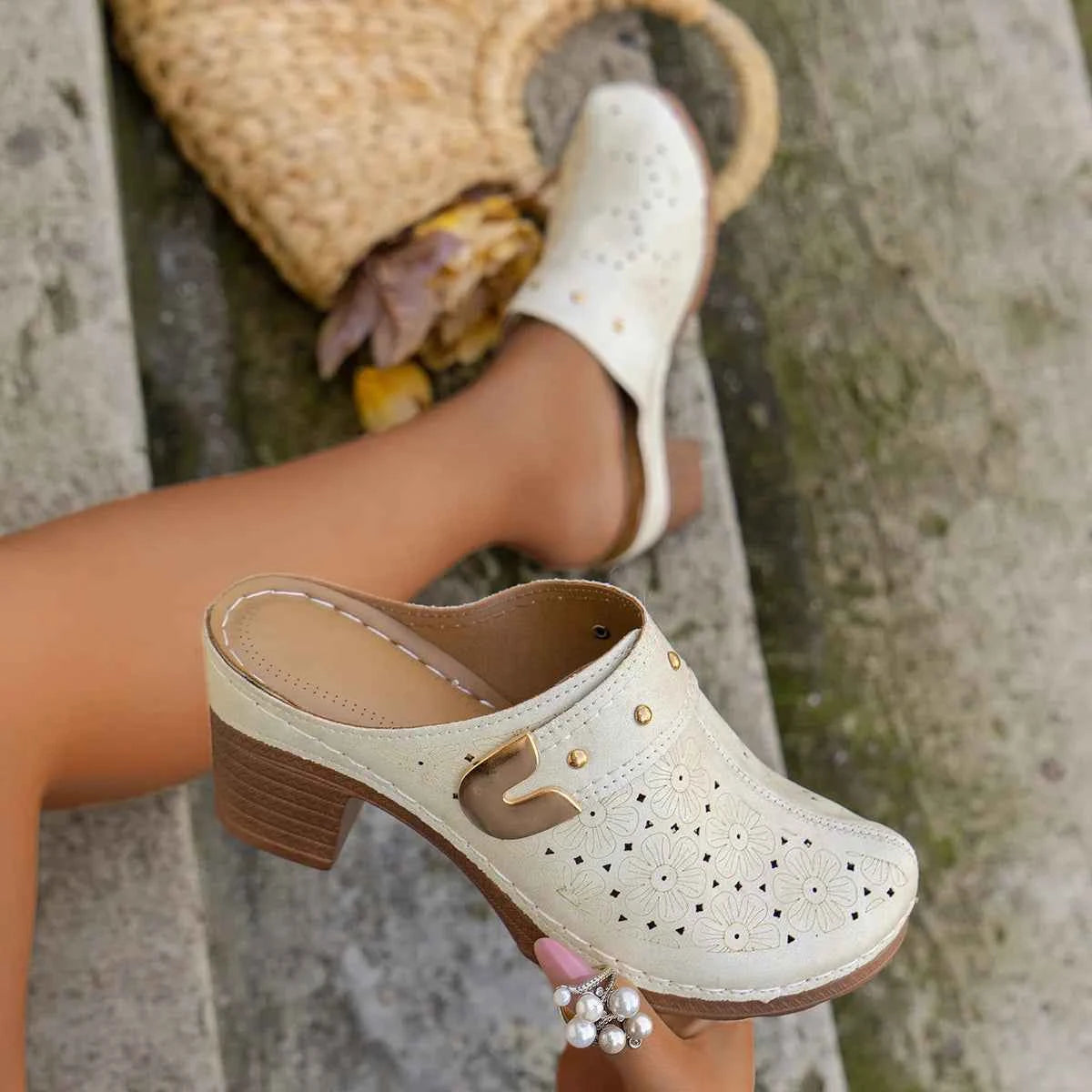 Capri Sandals - Trendy & Stylish for Women's