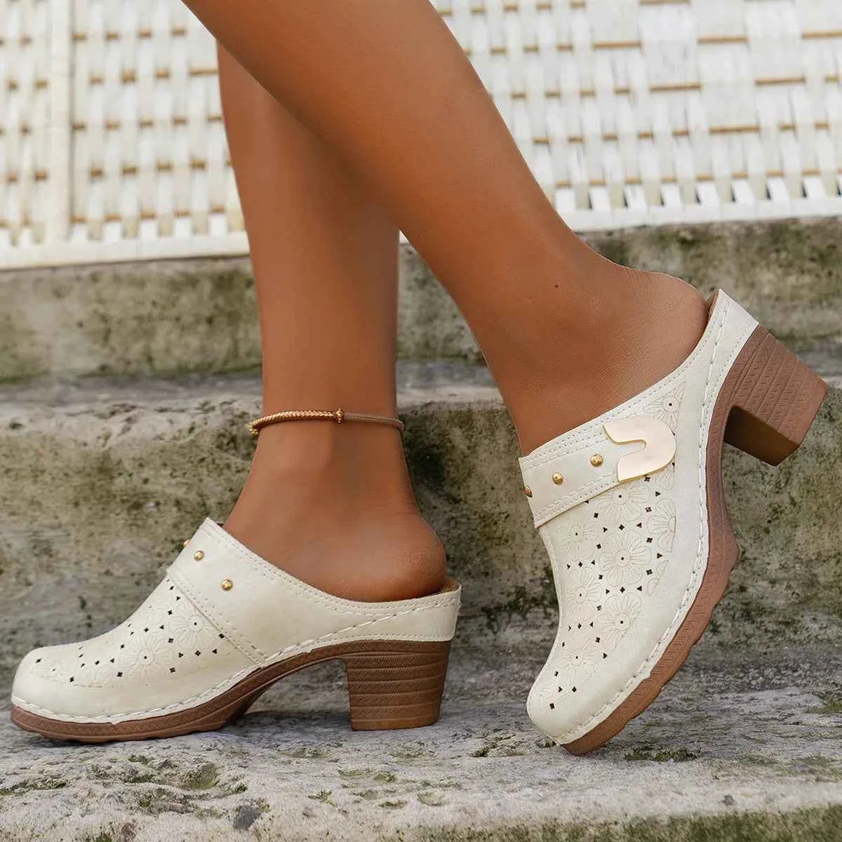 Capri Sandals - Trendy & Stylish for Women's