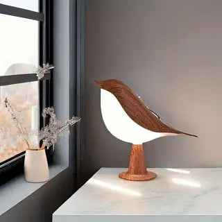 Bird Lamp – Elegant Illumination Inspired by Nature