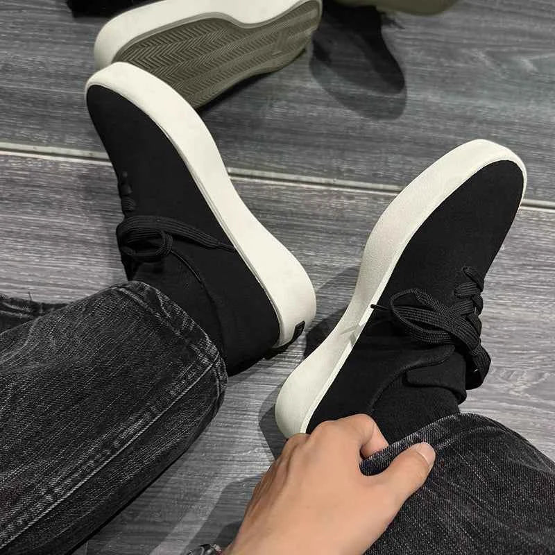 Canvas Shoes for Guys – Lightweight Casual Slip-On Sneakers